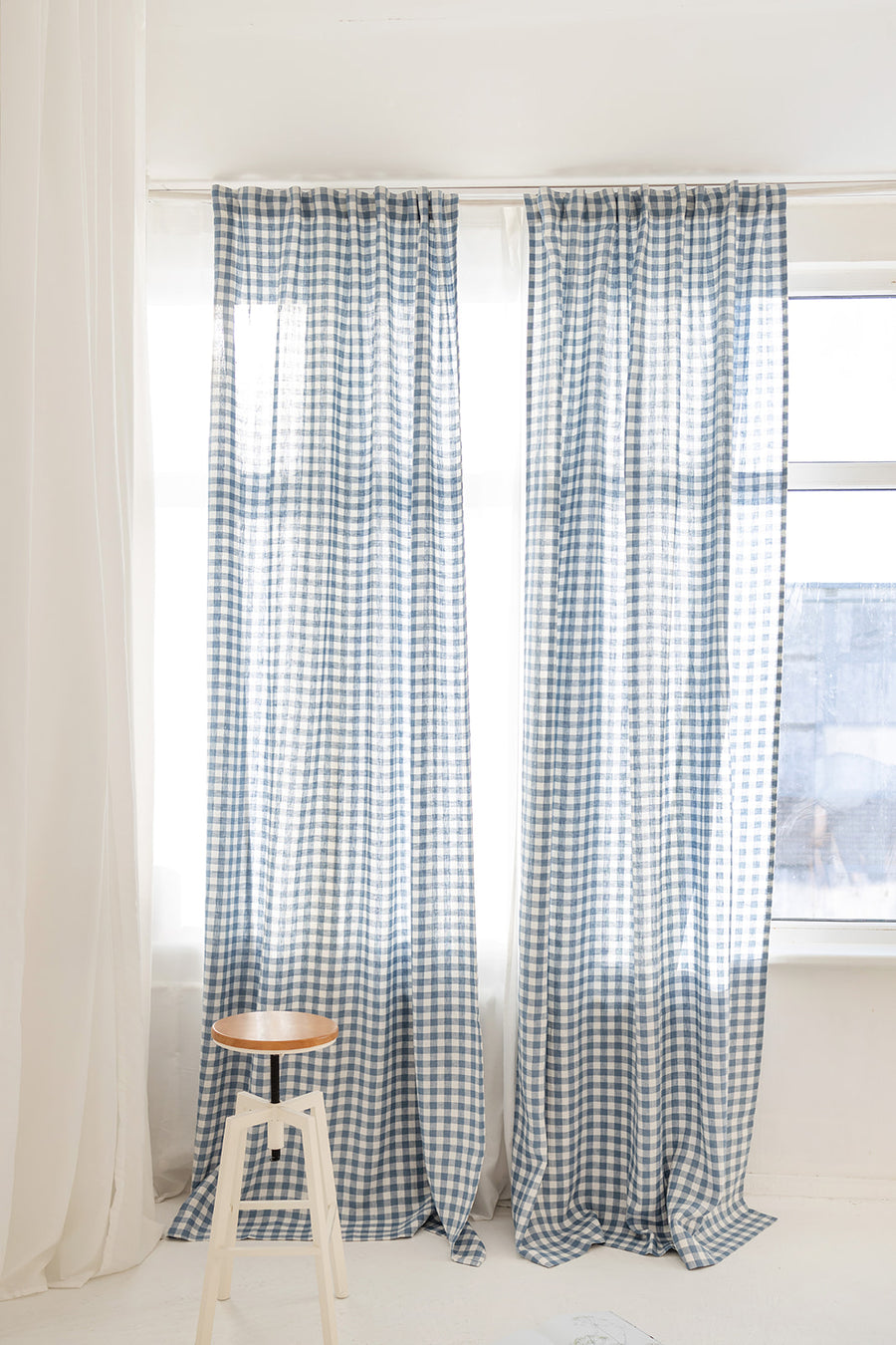 linen curtain