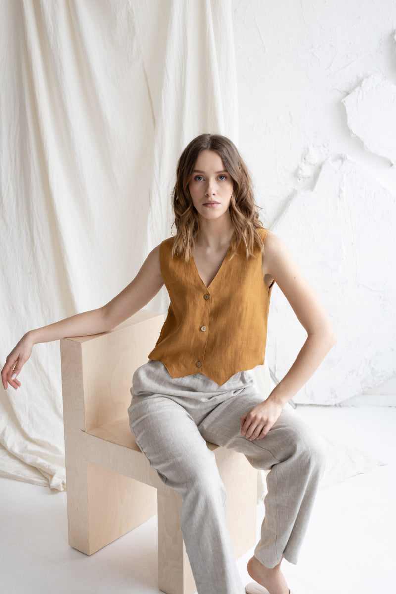 classic linen vest