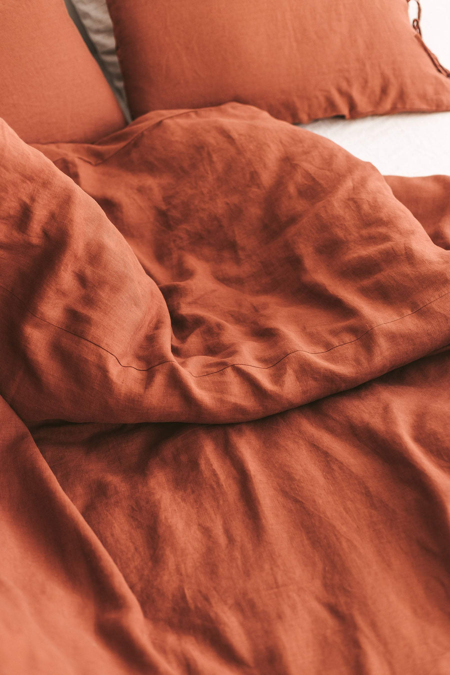 Set Of Rusty Linen Duvet Cover And 2 Pillowcases