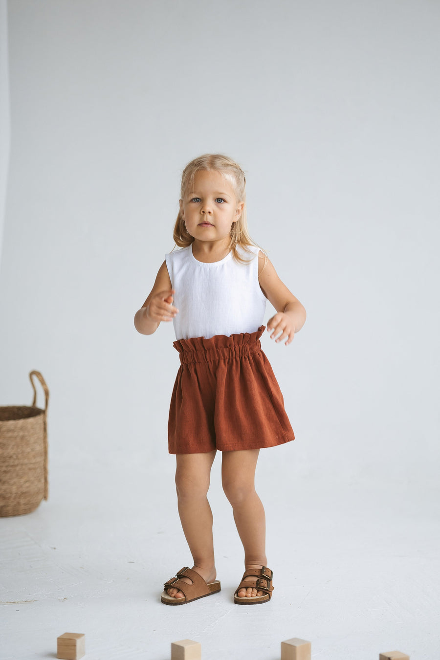 Rusty Linen Girls Shorts