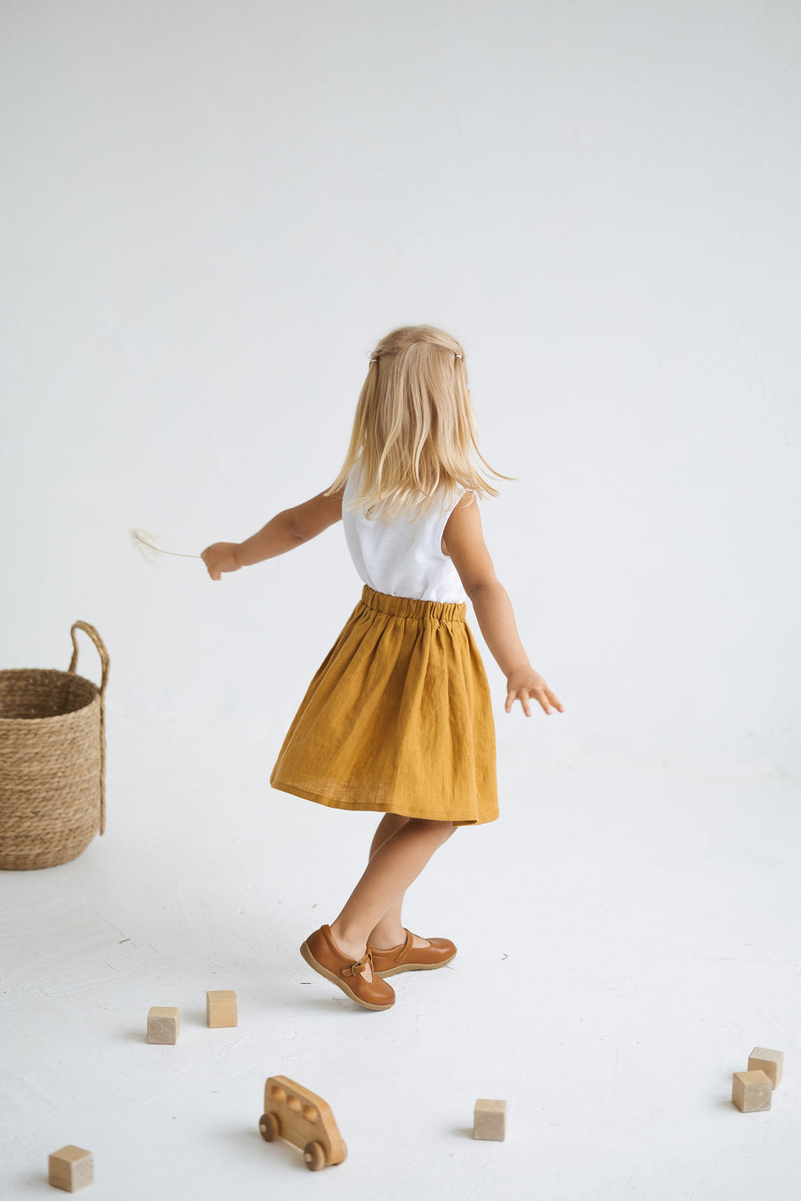 Amber Linen Girls Skirt