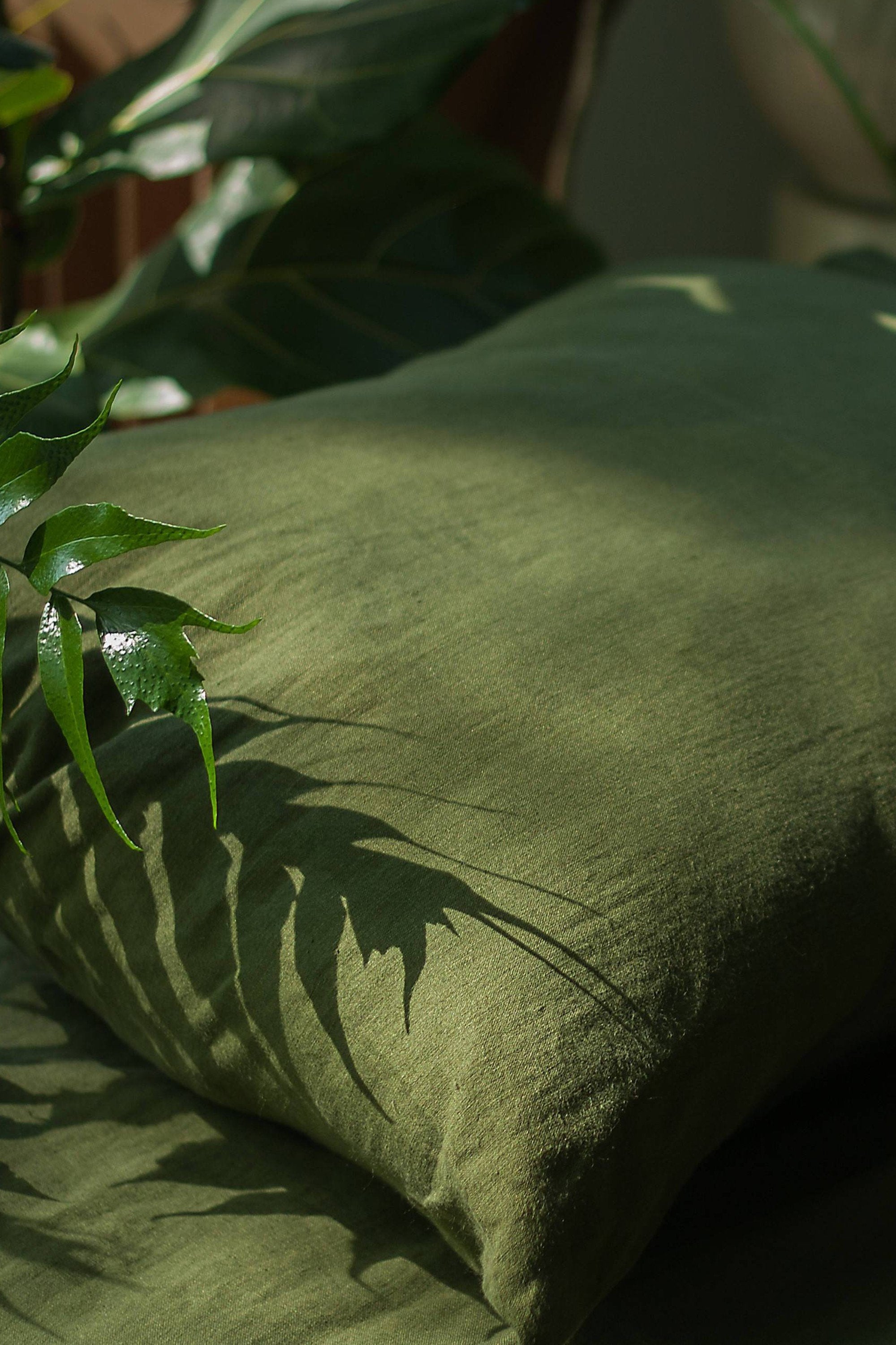 Green linen pillow discount cases